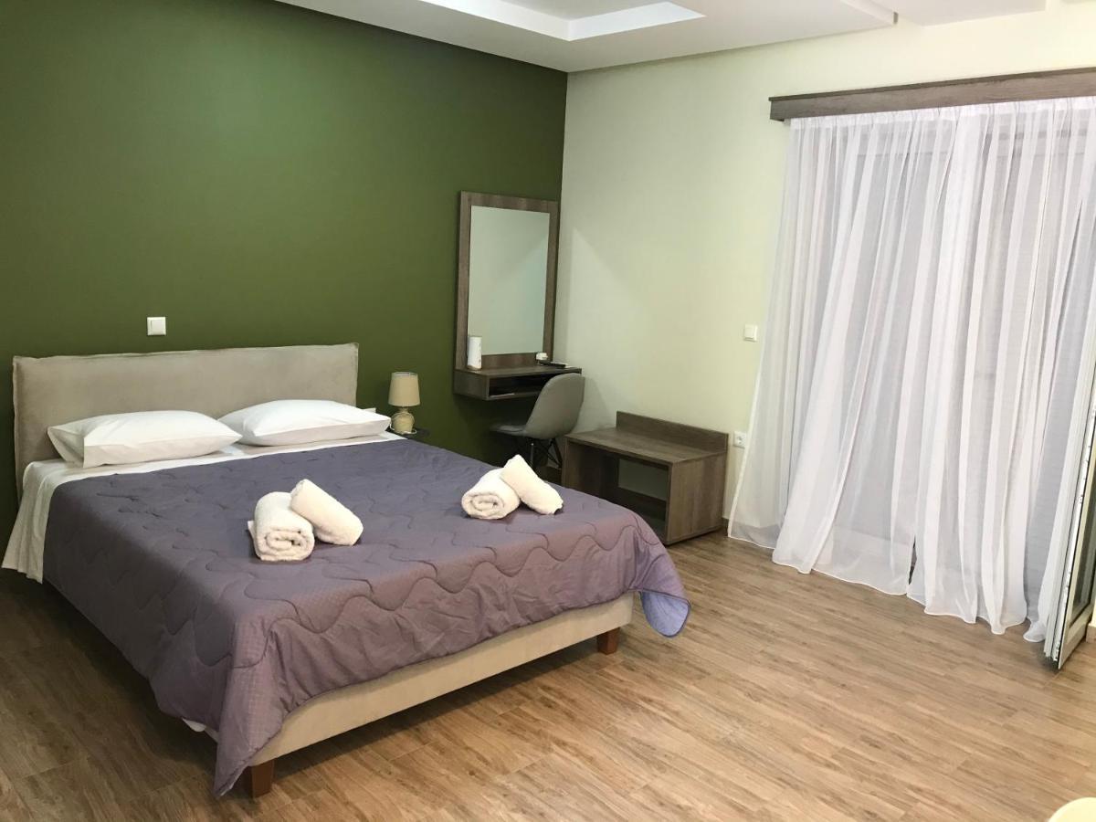 Verga'S Apartments Kalamata Ngoại thất bức ảnh
