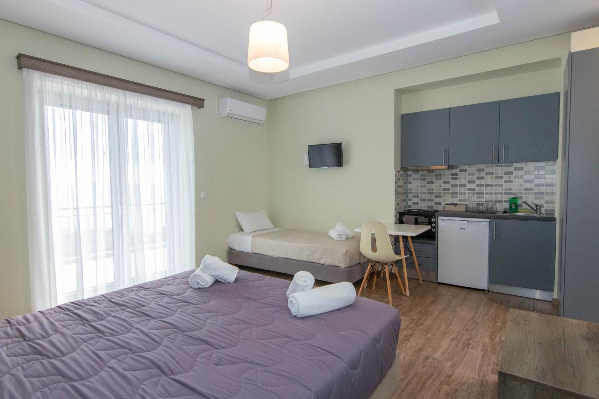 Verga'S Apartments Kalamata Ngoại thất bức ảnh