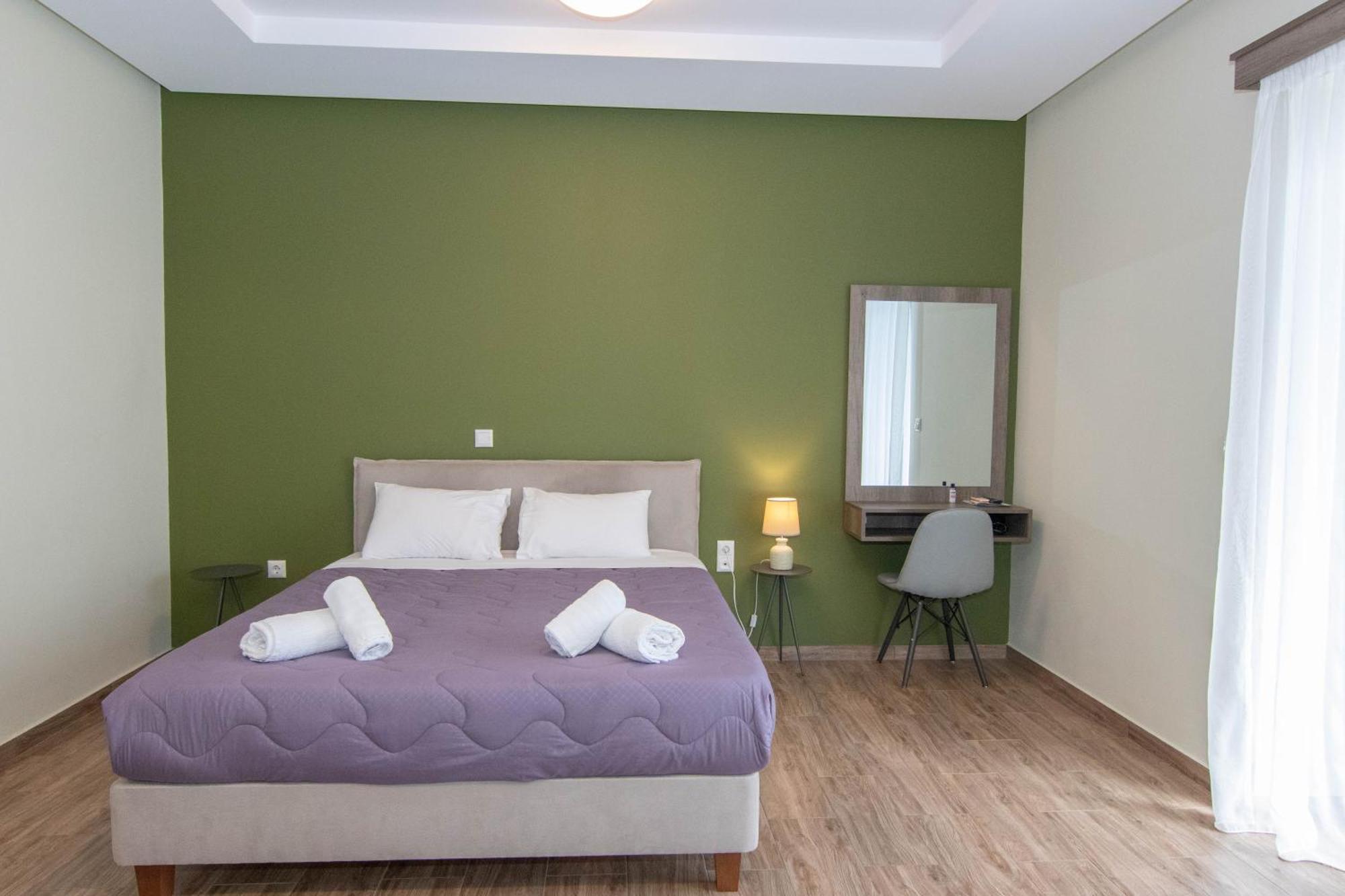 Verga'S Apartments Kalamata Ngoại thất bức ảnh