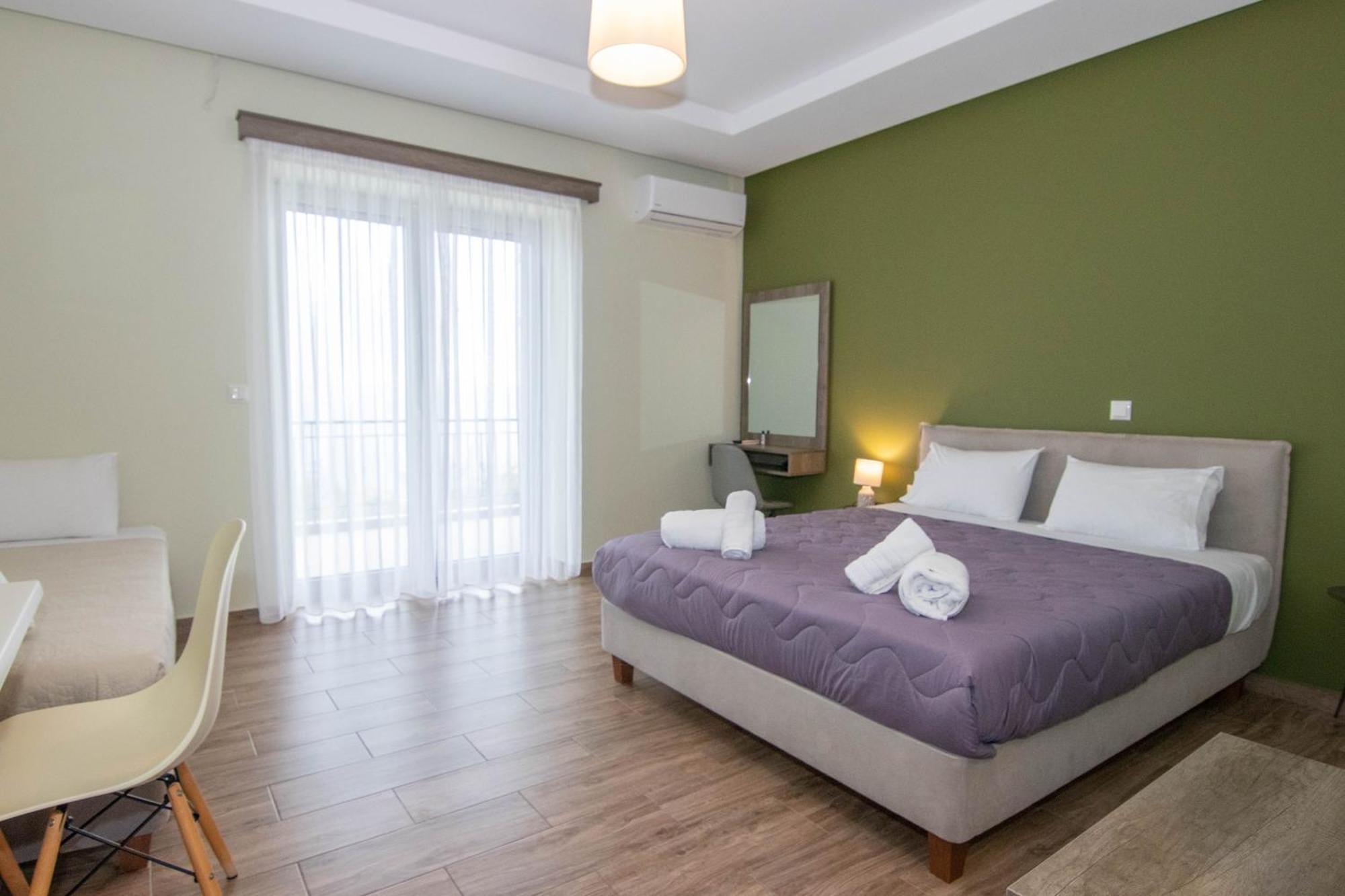Verga'S Apartments Kalamata Ngoại thất bức ảnh