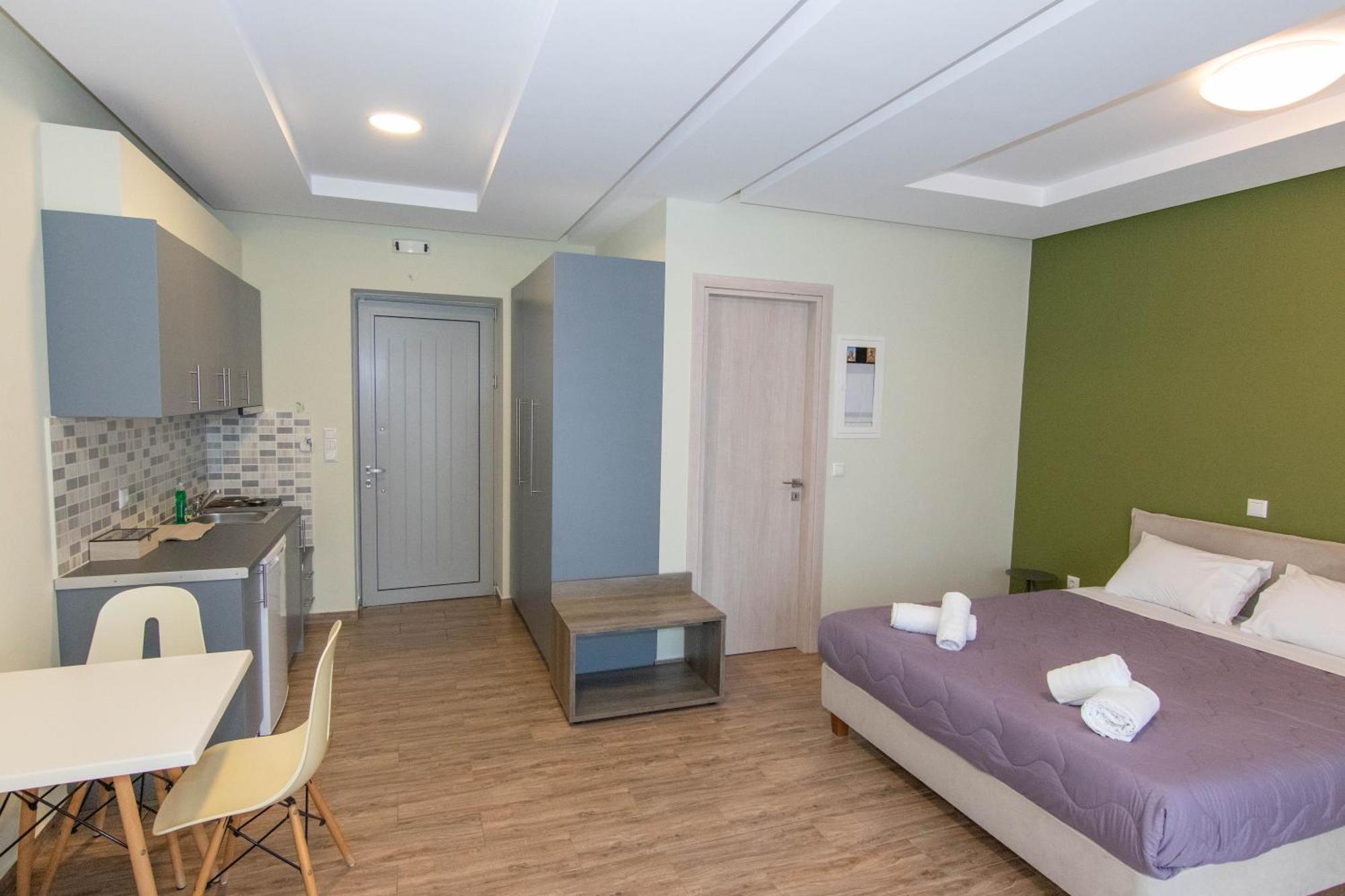 Verga'S Apartments Kalamata Ngoại thất bức ảnh