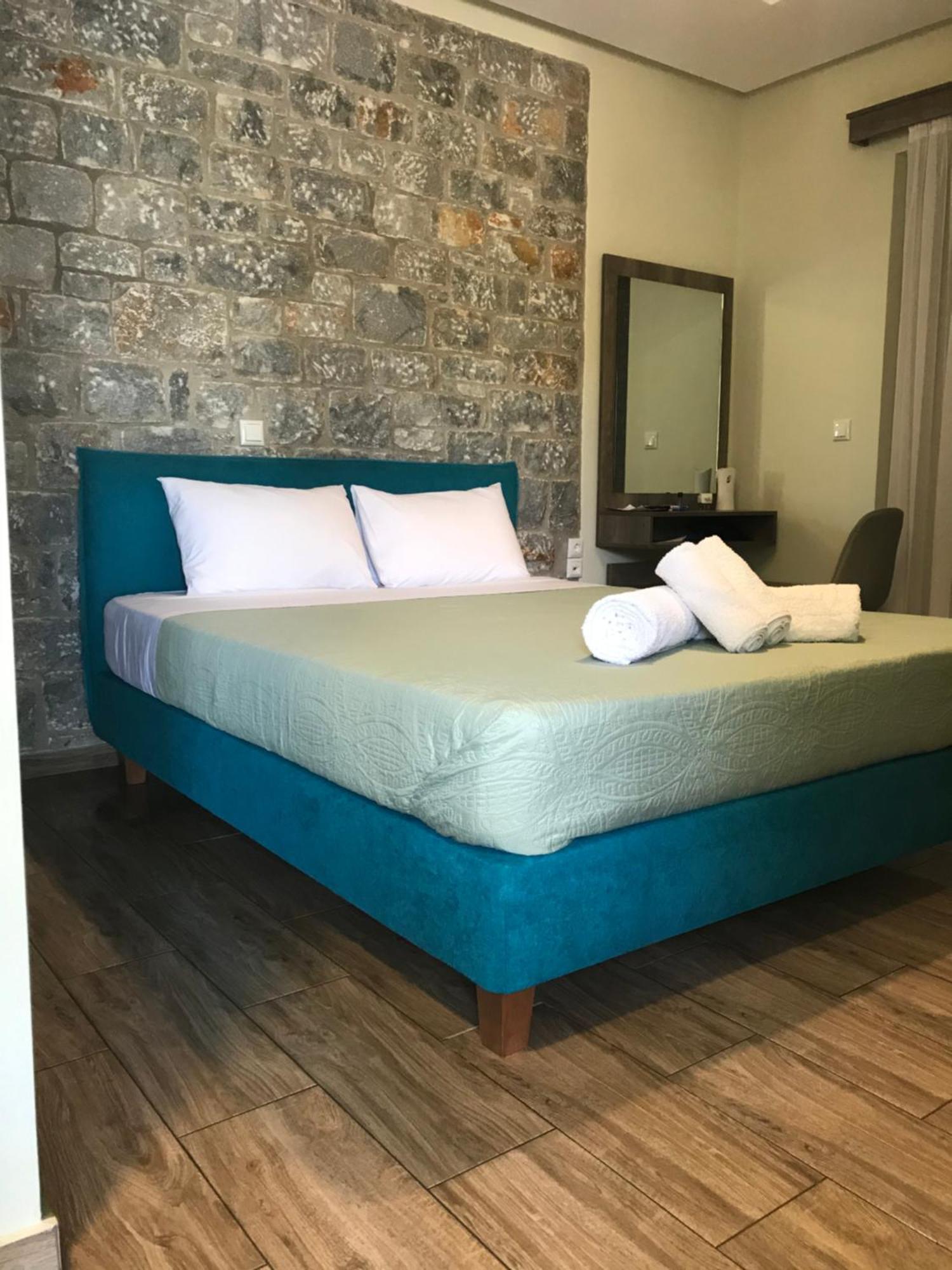 Verga'S Apartments Kalamata Ngoại thất bức ảnh