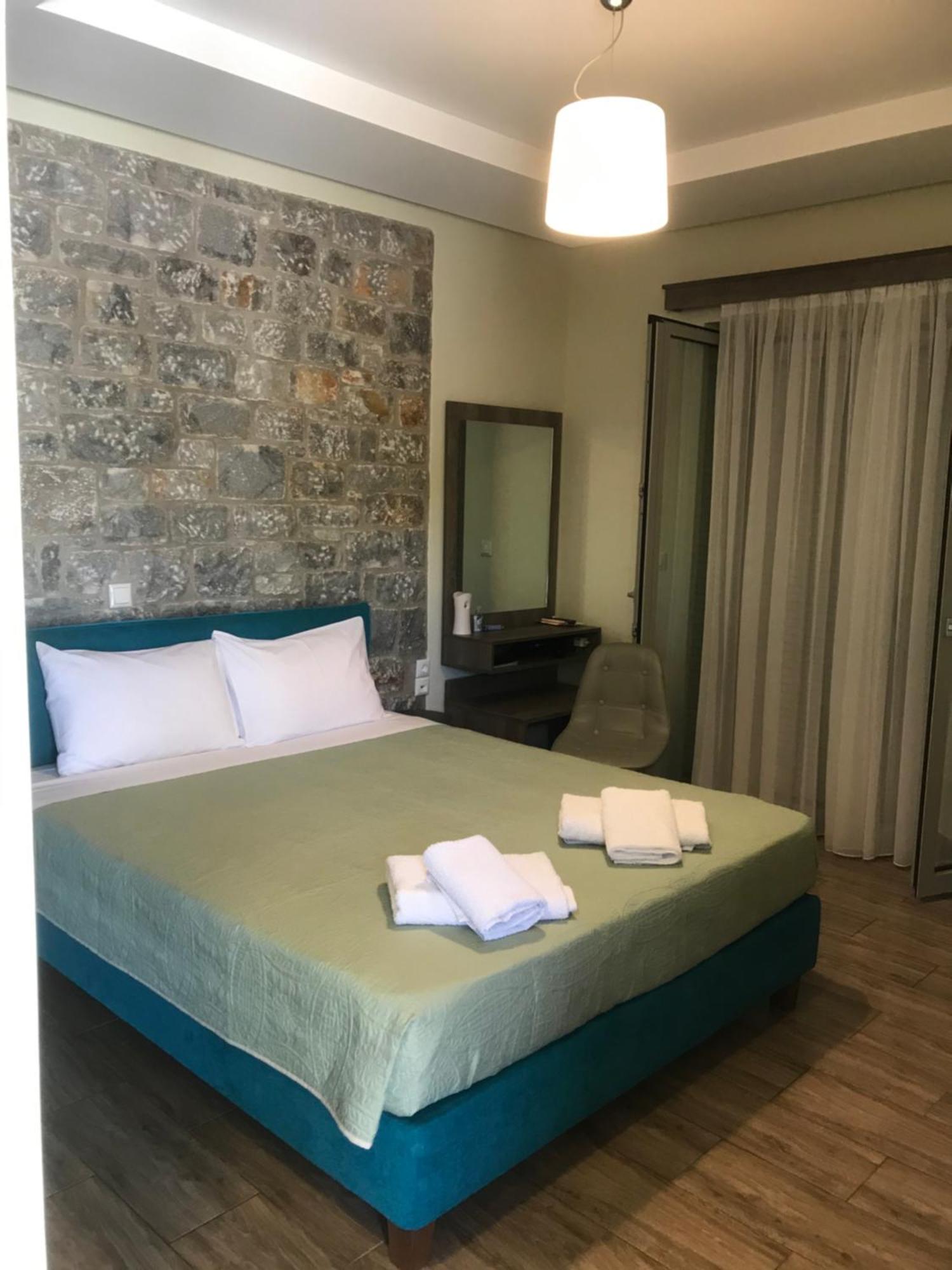 Verga'S Apartments Kalamata Ngoại thất bức ảnh