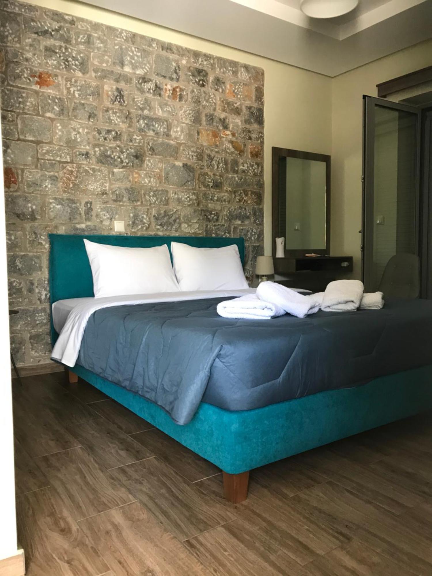 Verga'S Apartments Kalamata Ngoại thất bức ảnh