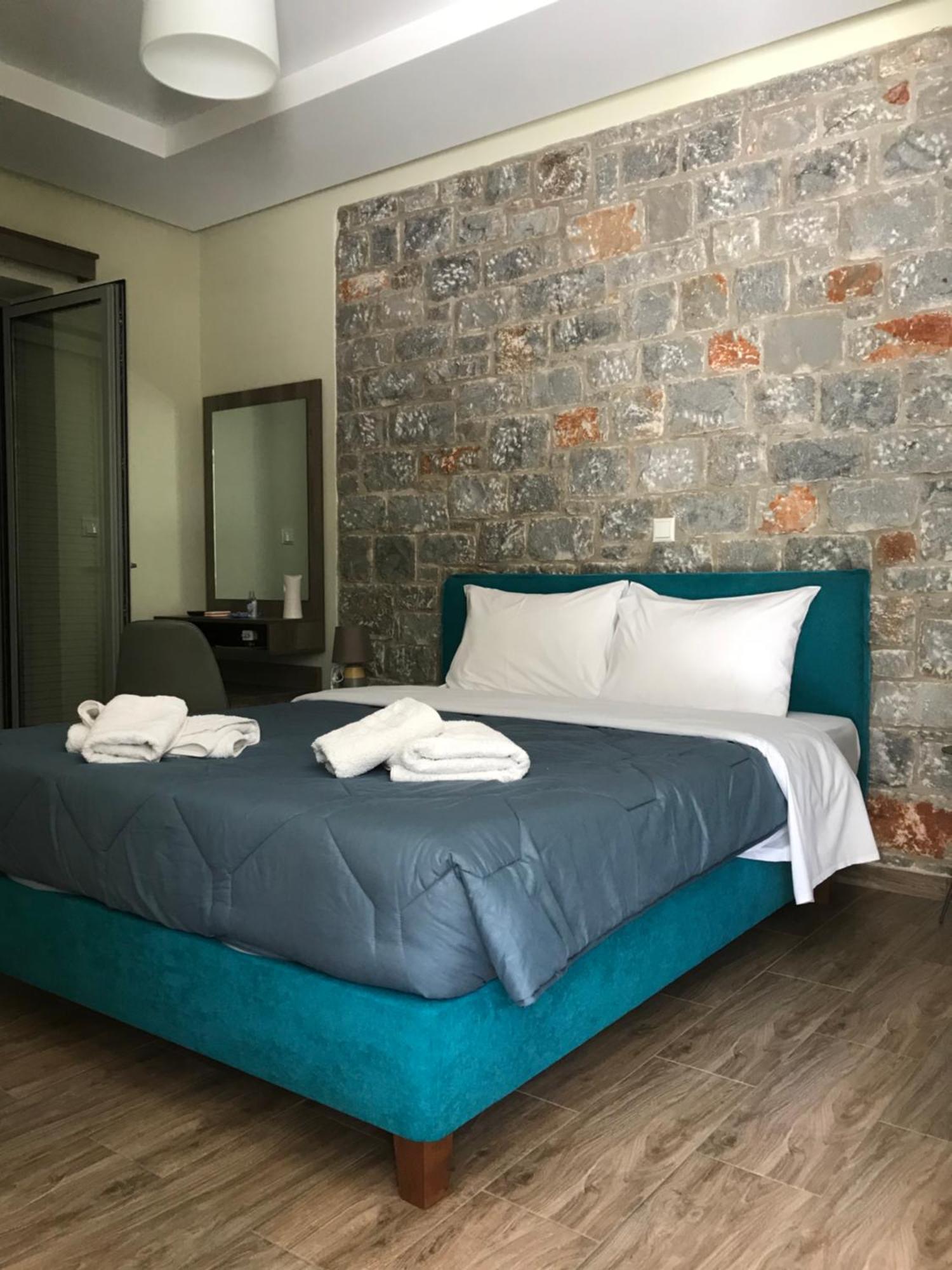 Verga'S Apartments Kalamata Ngoại thất bức ảnh