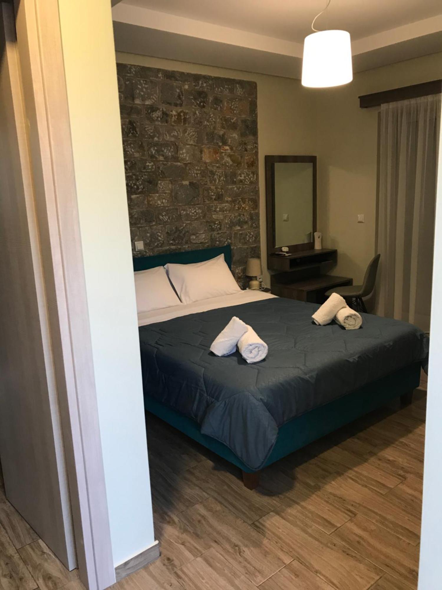 Verga'S Apartments Kalamata Ngoại thất bức ảnh