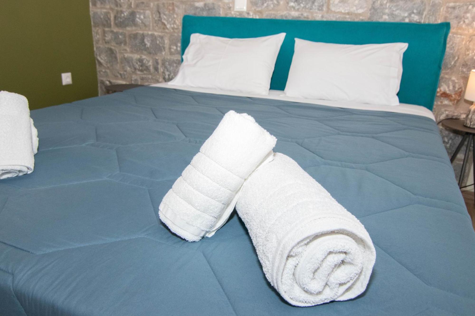 Verga'S Apartments Kalamata Phòng bức ảnh